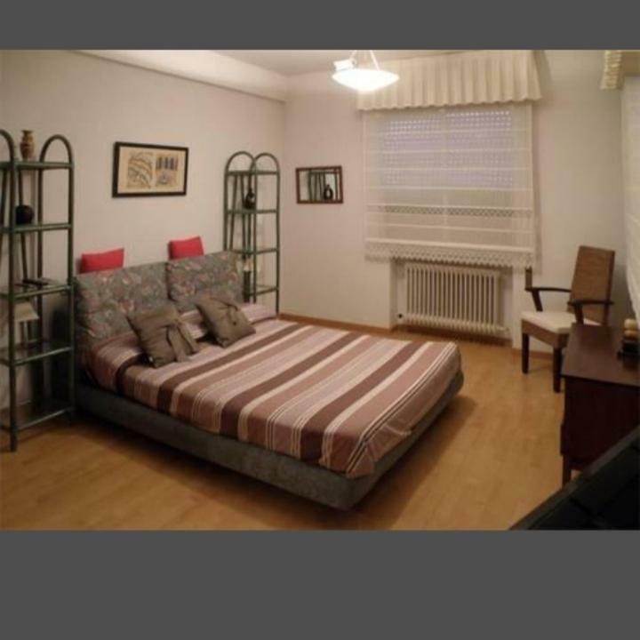 Hostal Ezequiel Los Arcos Extérieur photo