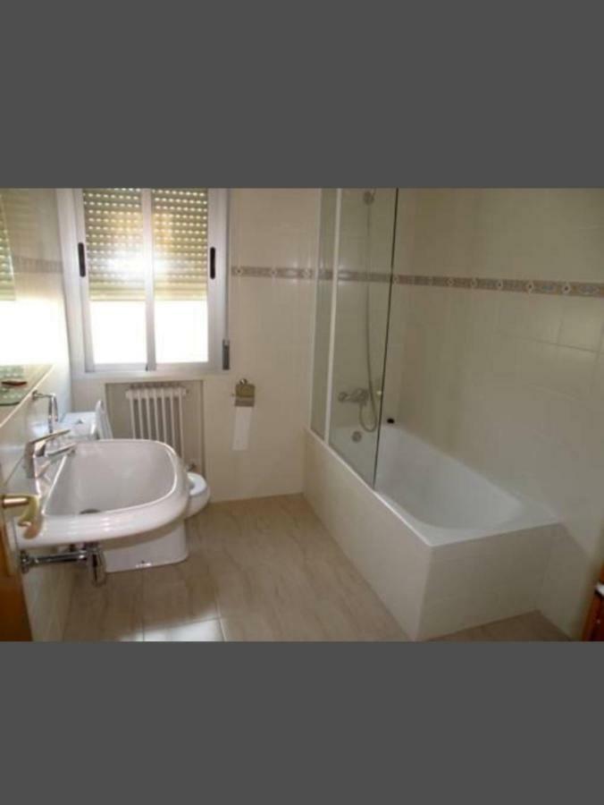 Hostal Ezequiel Los Arcos Extérieur photo